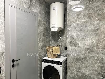 квартира за адресою Генерала Грекова вул., 4