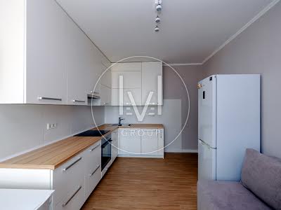 квартира за адресою Драгоманова вул., 4-А