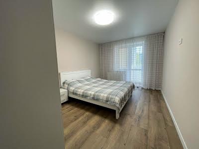 квартира за адресою Злуки просп., 47а