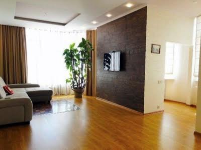 квартира по адресу Французский бульв., 22/3