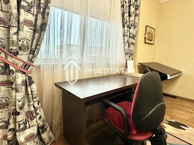 квартира по адресу Бориспольская ул., 4