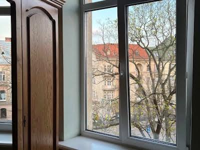 квартира за адресою Генерала Тараса Чупринки вул. (Пушкіна), 42
