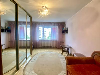 квартира за адресою Володимира Великого вул., 22