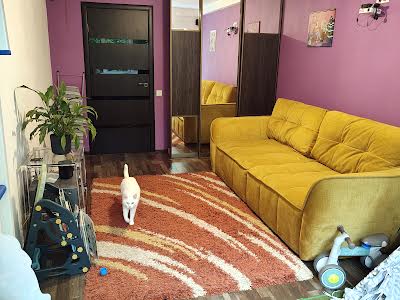 квартира за адресою Романа Ратушного вул. (Волгоградська), 33
