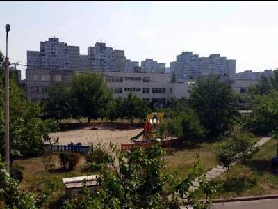 квартира по адресу Ревуцкого ул., 13
