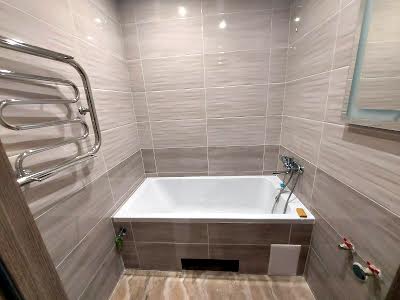 квартира за адресою Наукова вул., 30