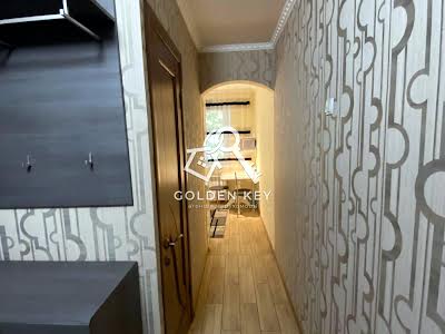 квартира за адресою Тинка, 16