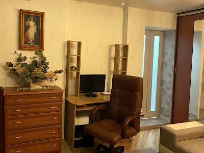 квартира за адресою Львів, Ярослава Мудрого вул., 2