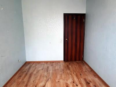квартира за адресою смт. Авангард, Европейская, 12