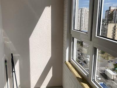 квартира за адресою Драгоманова вул., 10