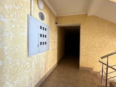 квартира за адресою Сімейна вул., 1