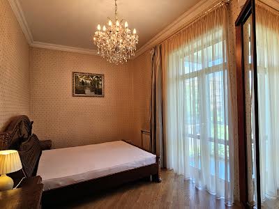 квартира за адресою Михайла Бойчука вул. (Кіквідзе), 3