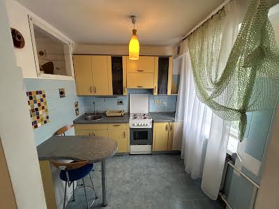 квартира за адресою Митрополита Василя Липківського вул. (Урицького), 43