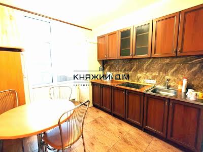 квартира за адресою Світла вул., 3д