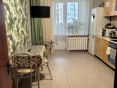 квартира за адресою Бориспільська вул., 26