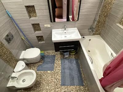 квартира за адресою Боголюбова вул., 20