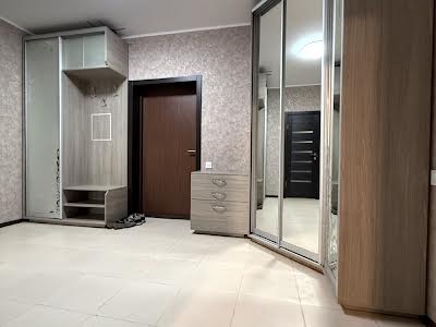 квартира за адресою Патріарха Мстислава Скрипника вул., 40