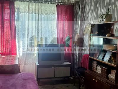 квартира за адресою Лахтинська вул., 15