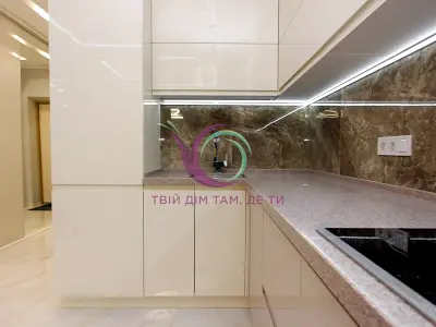 квартира за адресою Рея Бредбері вул., 2