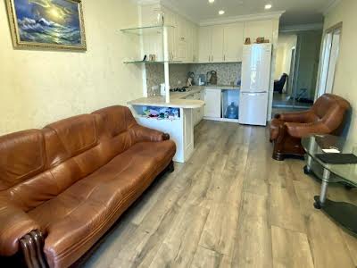 квартира за адресою Незалежності вул. (Титова), 26