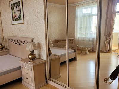 квартира за адресою Ярославів Вал вул., 11