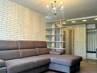 квартира за адресою Миколаївська вул., 8