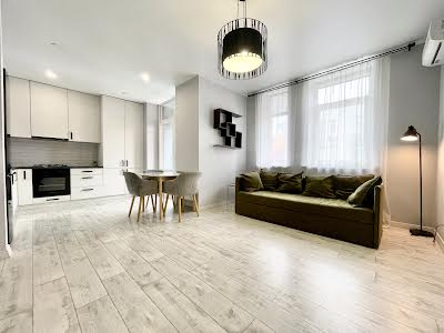 квартира за адресою Соборна вул., 103/13