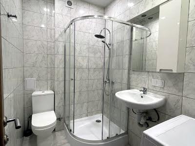 квартира за адресою Боголюбова вул., 33