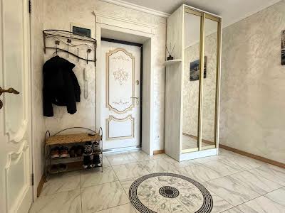 квартира по адресу Жасминовая ул., 5б