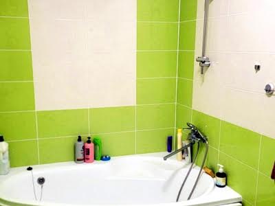 квартира за адресою Корольова вул., 12б