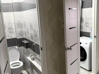 квартира за адресою Ревуцького вул., 44