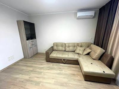 квартира за адресою Воскресенська вул., 16г