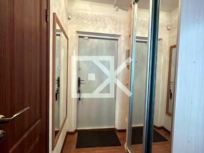 квартира за адресою Софії Русової вул., 7