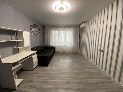 квартира за адресою Тополя-3 вул., 1