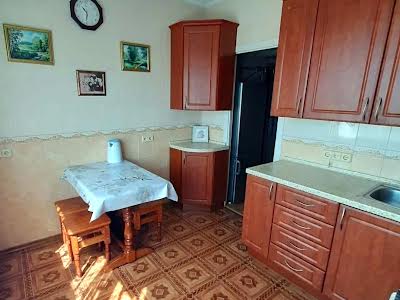 квартира за адресою Академіка Заболотного вул., 28