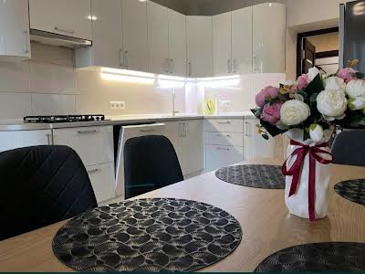 квартира за адресою Метрологічна вул., 54