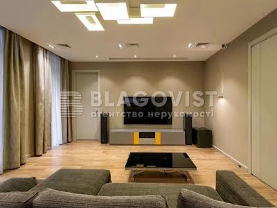 квартира за адресою Шота Руставелі вул., 27