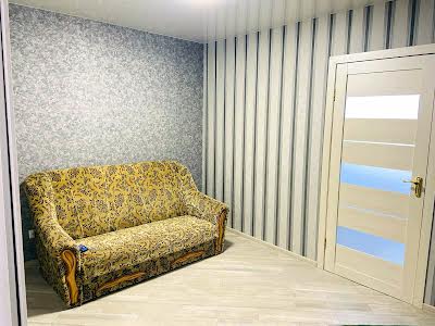 квартира за адресою Академіка Глушкова просп., 147