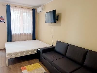 квартира по адресу Семьи Кульженков ул. (Дегтяренко Петра), 37