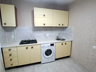 квартира за адресою вул. Озерна, 17
