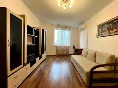 квартира за адресою Берестейський просп. (Перемоги), 121б