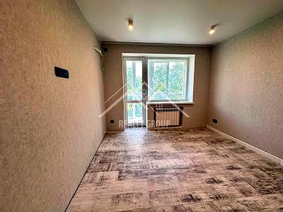 квартира за адресою 200-річчя Кривого Рогу просп., 3