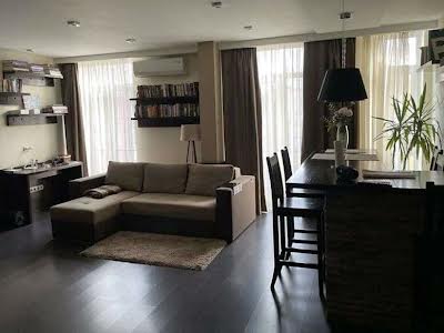 квартира за адресою Регенераторна вул., 4 к3