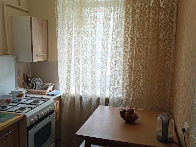 квартира за адресою Дністерська вул. (Двінська), 1