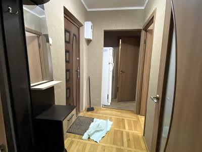 квартира за адресою Героїв просп., 12