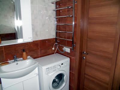 квартира по адресу Ревуцкого ул., 54