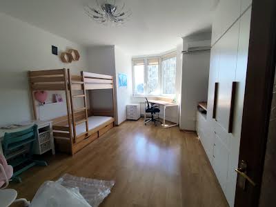 квартира по адресу Анны Ахматовой ул., 48