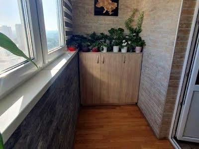 квартира за адресою Сергія Данченка вул., 32