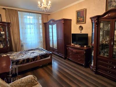 квартира за адресою Велика Васильківська вул. (Червоноармійська), 42