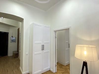 квартира за адресою Пекарська, 24